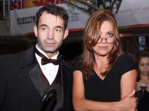 Певцов показал фото 55-летней жены - актрисы Дроздовой без макияжа