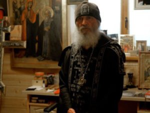 Суд оштрафовал лишенного сана отца Сергия за распространение фейков