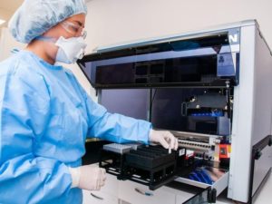 Всеобщее ПЦР-тестирование назвали бессмысленным