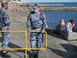 Пара занялась сексом на пляже в Сочи