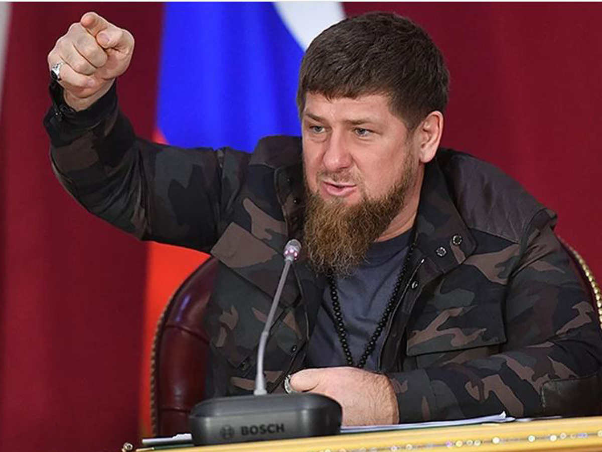 Кадыров потребовал от бюджетников подписаться на соцсети ТК «Грозный»