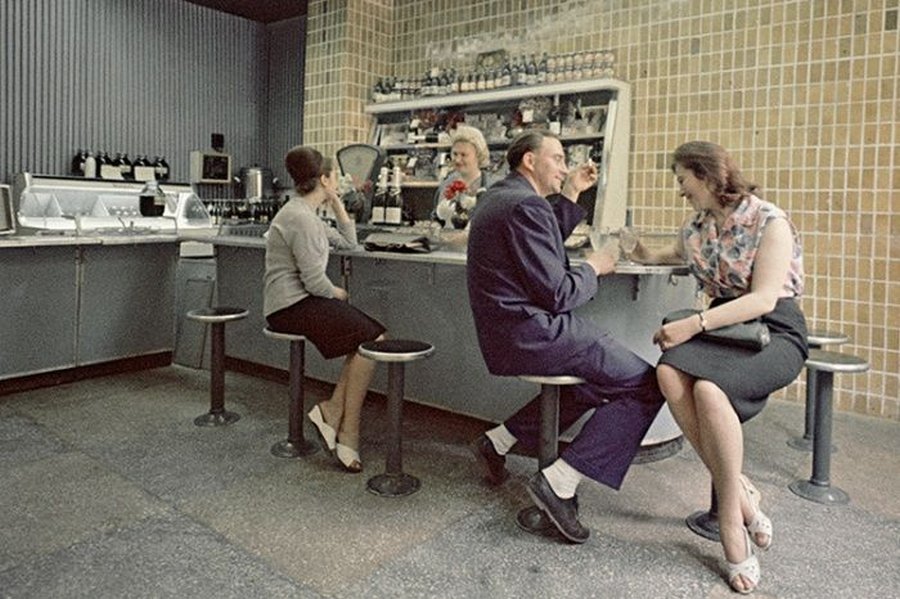 Бункер Гитлера, Кастро на ледяной горке и другие редкие исторические фото