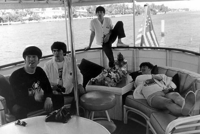 Винтажные фото звезд в море