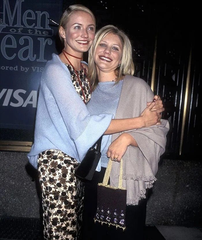 25 звезд со своими братьями и сестрами