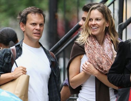 Любовь по контракту: звезды, влюбившиеся в помощников