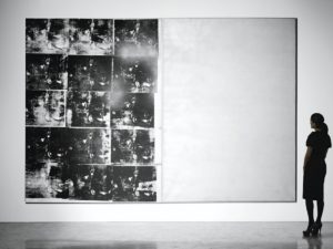 Уитни Хьюстон: взлет и падение поп-дивы