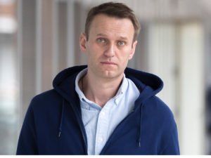 Навальный вышел из комы