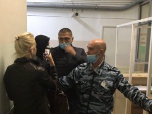 Охранники препятствуют жене Навального в больнице