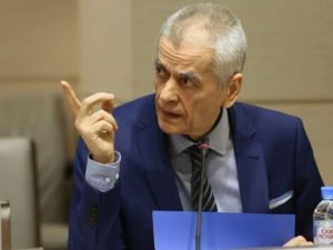 Онищенко оценил угрозу нового учебного года