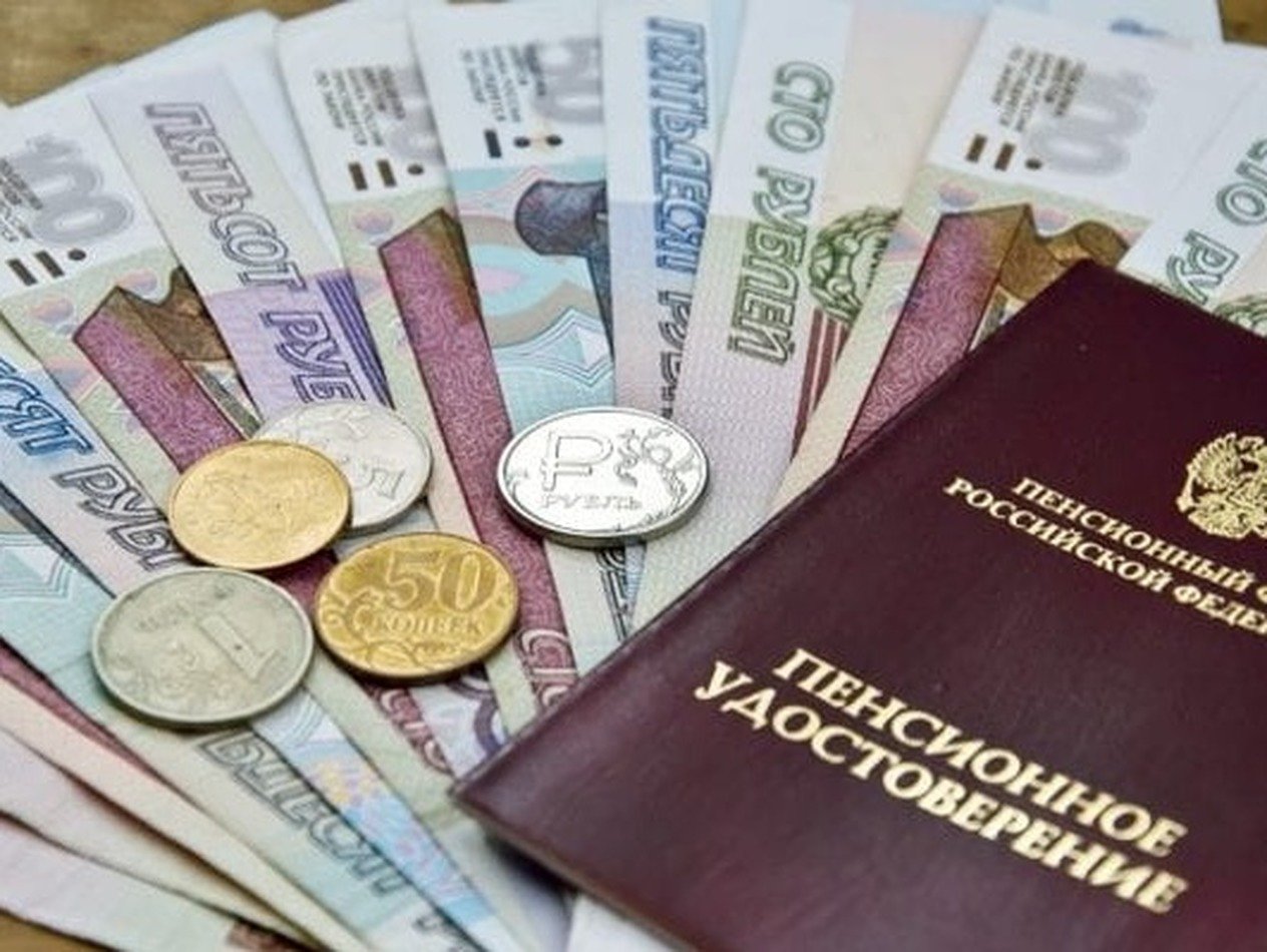Стало известно, кому из россиян поднимут пенсии на 5600 рублей