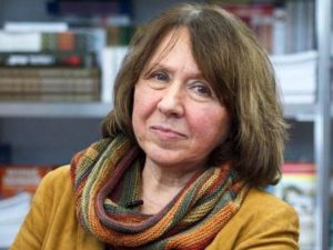 СК Белоруссии допросил нобелевского лауреата Алексиевич по делу оппозиции