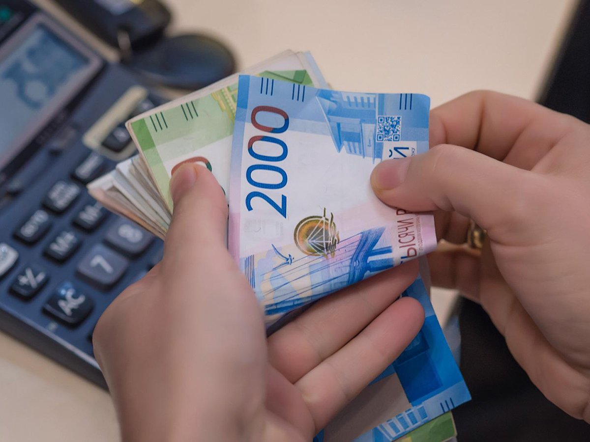 Выплаты в августе 2020 на детей до 16 лет: будут ли пособия 10000 на ребенка от Путина?