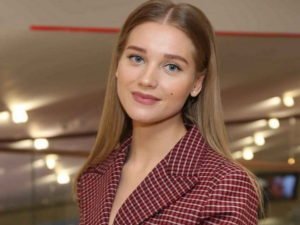 Кристину Асмус в новом образе не узнают поклонники