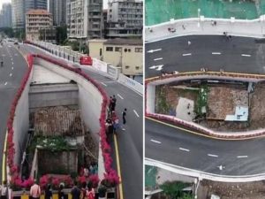 В Китае власти наказали женщину, построив магистраль вокруг ее дома