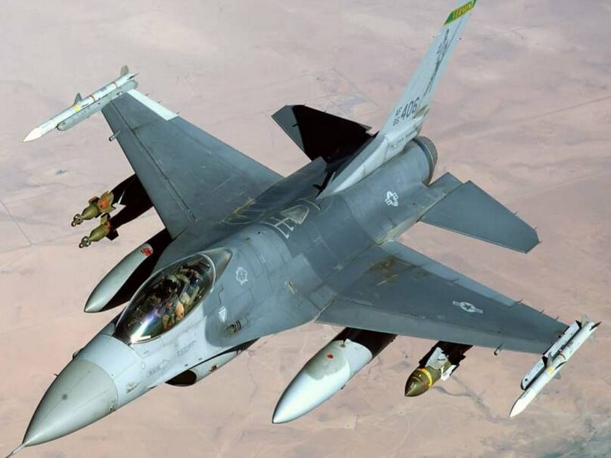 F-16