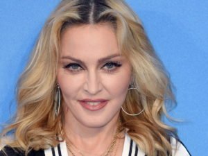 Мадонна показала видео с закрытой вечеринки