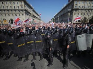 В Беларуси отвергли возможность переговоров с оппозицией