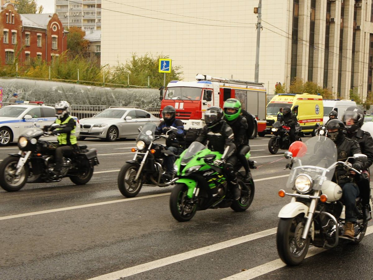 рост штрафов для владельцев шумных мотоциклов