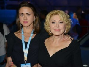 Успенская повздорила с дочерью