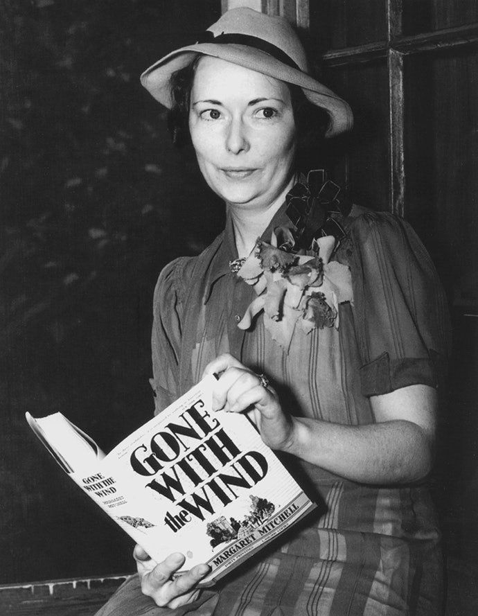 Писатели, которых прославила одна единственная книга