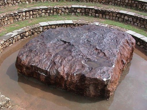 Самые известные случаи падения метеоритов