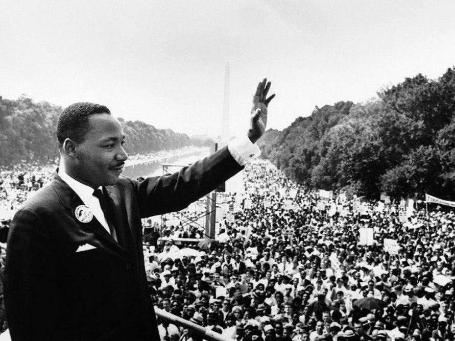 Знаменитости, которых обвиняли или уличали в плагиате