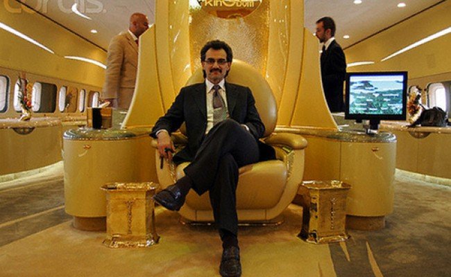 Эксцентричные поступки и вложения самых богатых людей мира