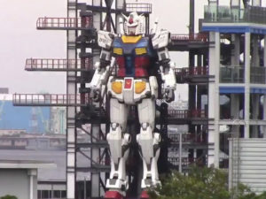 Испытания 18-метрового робота сняли на видео в Японии