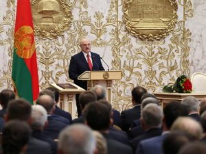 США, Украина и 8 стран ЕС отказались принимать легитимность инаугурации Лукашенко