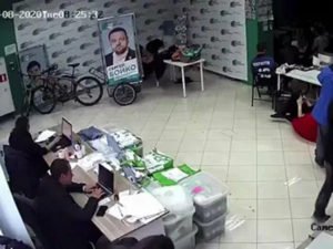 Нападение на штаб Навального в Новосибирске