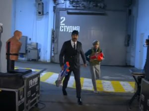 Пародия Урганта и Хрусталева на Лукашенко и сына