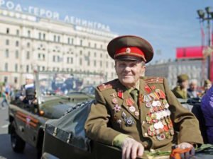 Россияне получат выплаты в честь 75-летия Победы