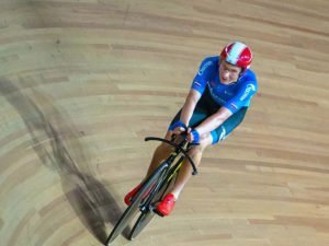 Велогонщик Павел Свешников умер в Москве