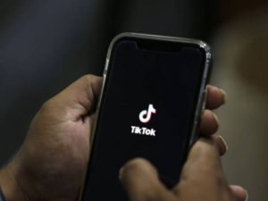 TikTok видео удалены российские власти