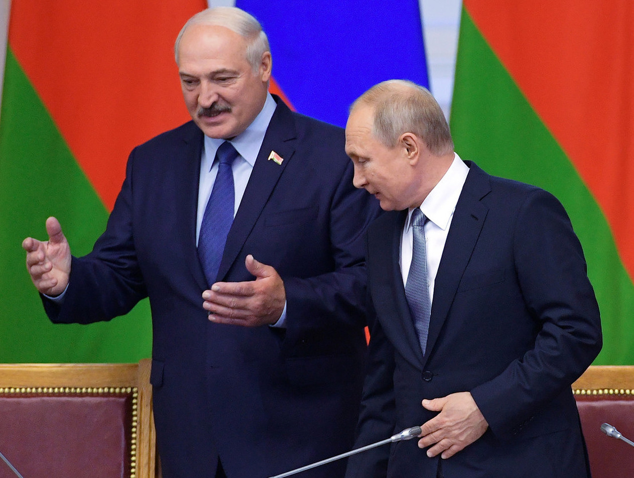 Путин поздравил Лукашенко с победой и пообещал ему кредит на $1,5 млрд