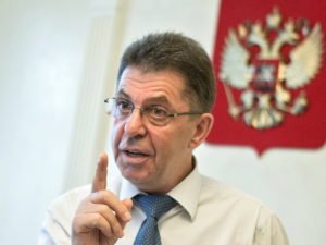 Кравцова обвинили в растрате