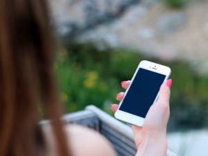 Банки начали перечислять зарплаты по номеру телефона