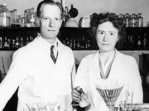 Рыцари Британской империи: знаменитости, которых награждала Королева 