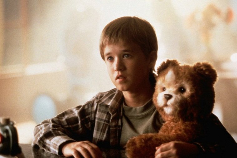 10 юных звезд, рано добившихся мировой славы: что с ними стало?