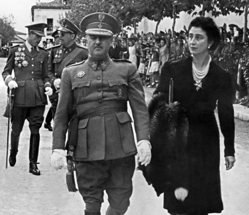 Как сложилась судьба жен великих диктаторов?