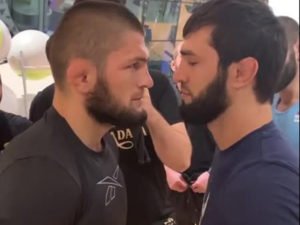 Нурмагомедов Тухугов дуэль взглядов