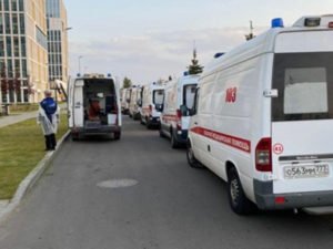 Очередь из машин скорой помощи Коммунарка