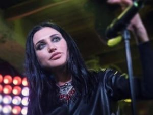 Певица Линда