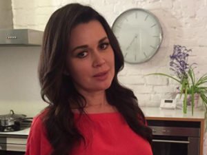 Заворотнюк связалась с Малаховым