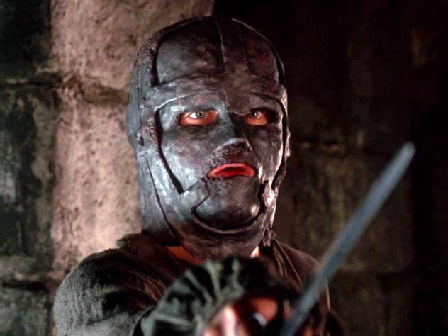 «Человек в железной маске» и другие прототипы мифических персонажей и чудовищ