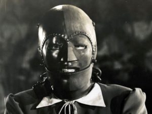 «Человек в железной маске» и другие прототипы мифических персонажей и чудовищ