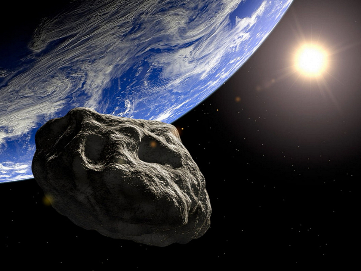 Астероид прошел на рекордно близком расстоянии от Земли