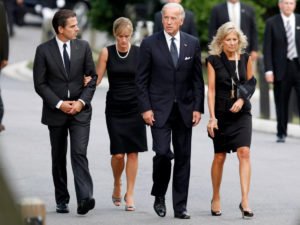 Джо Байден с семьей