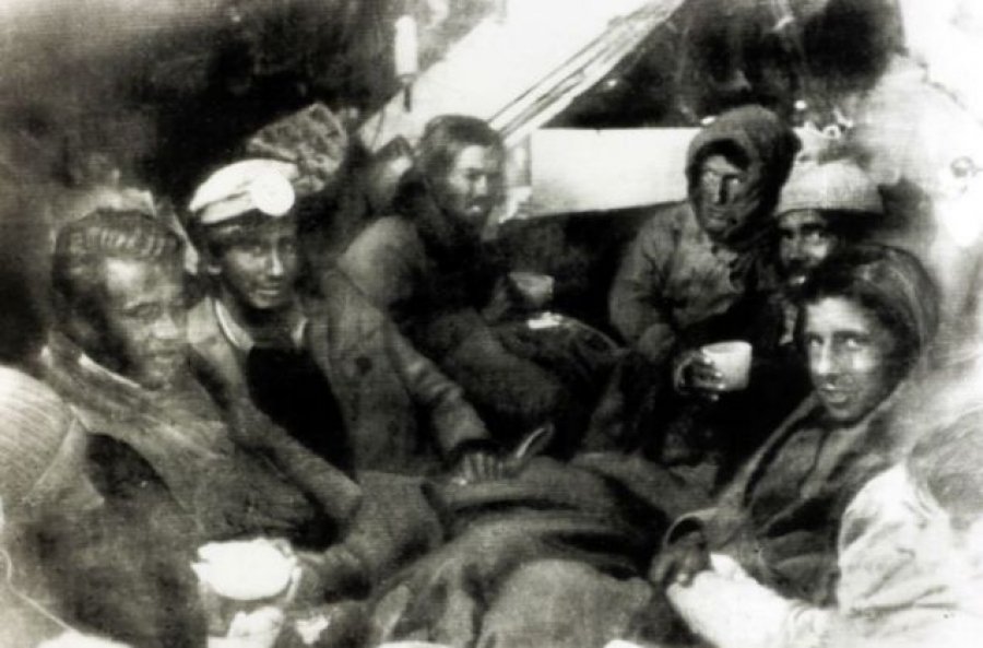 Чудо в Андах: 72 дня в снежном плену или история спасения уругвайских регбистов