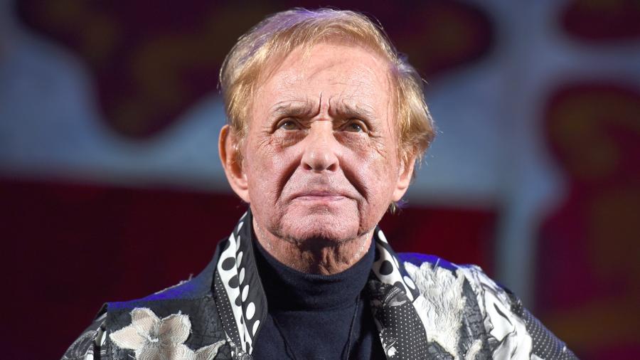 Известные люди, ставшие жертвой второй волны коронавируса